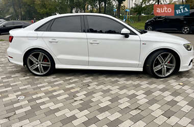 Седан Audi A3 2016 в 