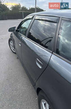 Хэтчбек Audi A3 2005 в 