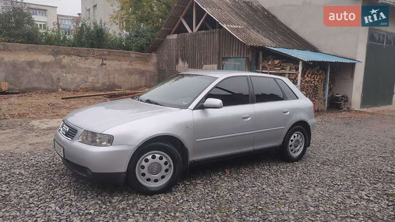 Хэтчбек Audi A3 2002 в Чорткове