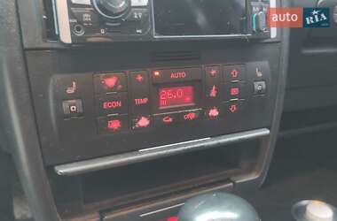Хэтчбек Audi A3 2002 в 