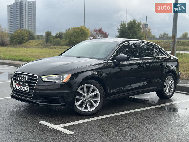 Седан Audi A3 2015 в Киеве
