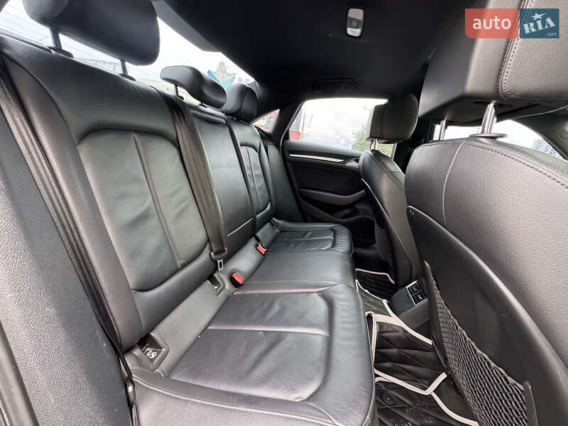Седан Audi A3 2015 в Киеве