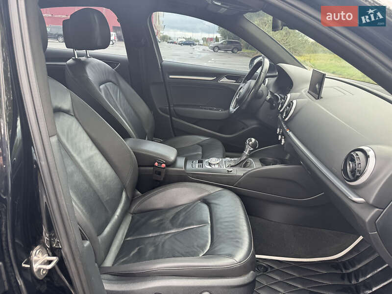 Седан Audi A3 2015 в Киеве