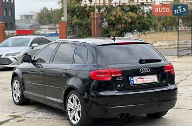 Хэтчбек Audi A3 2009 в 