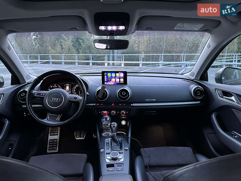 Хэтчбек Audi A3 2016 в Киеве