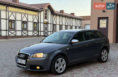 Хэтчбек Audi A3 2004 в 
