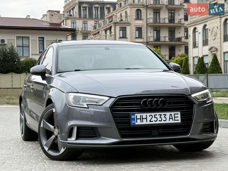 Седан Audi A3 2016 в Одессе