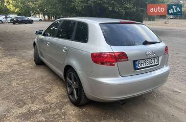 Хэтчбек Audi A3 2006 в 