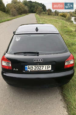 Хэтчбек Audi A3 2002 в 