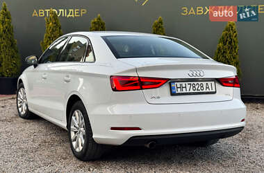Седан Audi A3 2015 в 