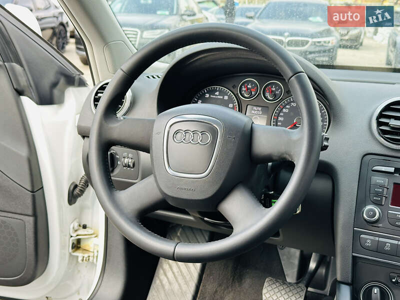 Хэтчбек Audi A3 2013 в Харькове