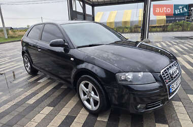 Хэтчбек Audi A3 2005 в 