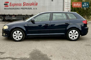 Хэтчбек Audi A3 2009 в 