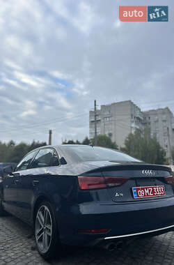 Седан Audi A3 2018 в 