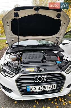 Седан Audi A3 2018 в 
