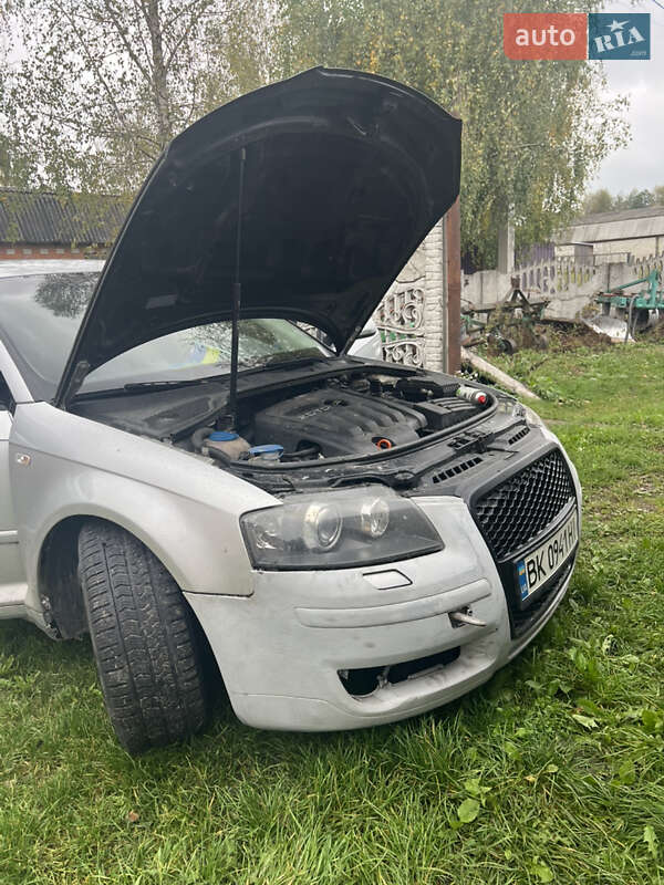 Хэтчбек Audi A3 2006 в 