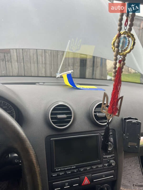 Хетчбек Audi A3 2006 в Дубровиці