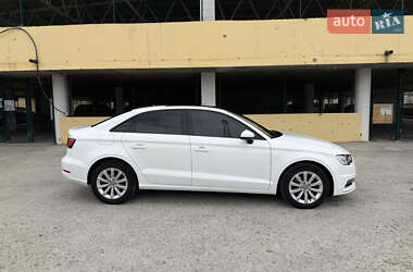 Седан Audi A3 2015 в 