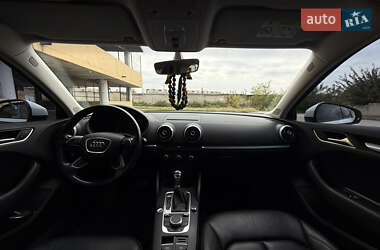 Седан Audi A3 2015 в 