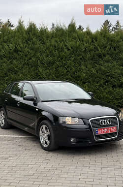 Хэтчбек Audi A3 2006 в 