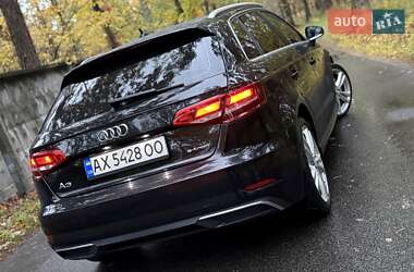 Хетчбек Audi A3 2017 в 