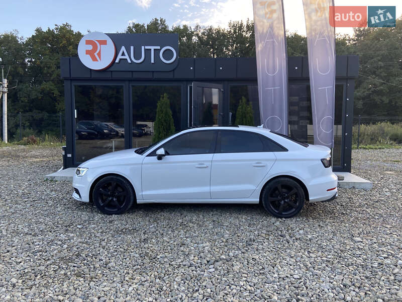 Седан Audi A3 2014 в Львові