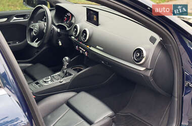 Седан Audi A3 2016 в 