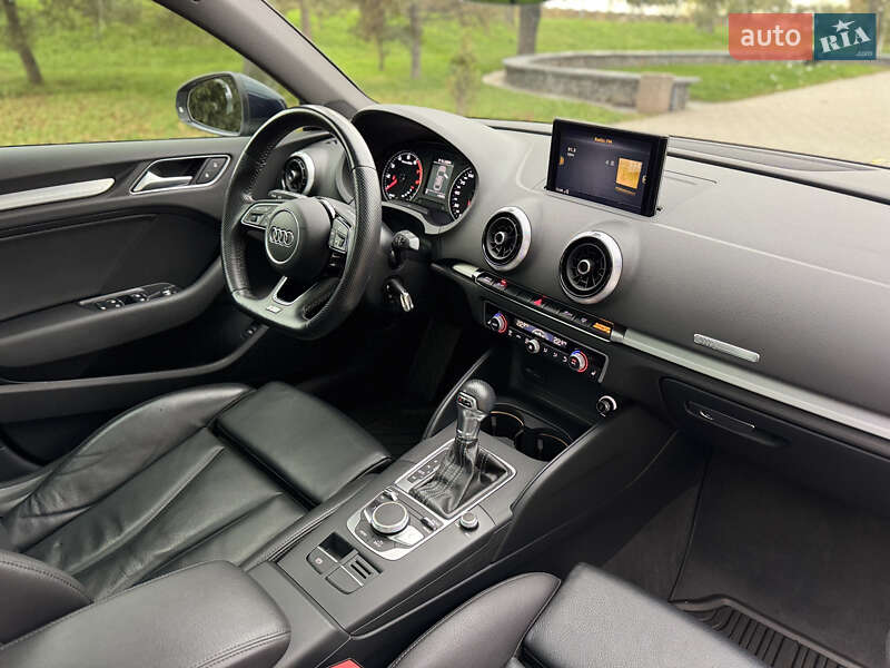 Седан Audi A3 2016 в Вінниці