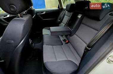 Хетчбек Audi A3 2005 в  фото 59 Хетчбек Audi A3 2005 в