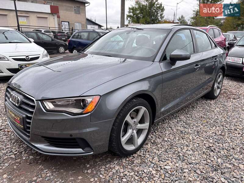 Седан Audi A3 2015 в Коломиї