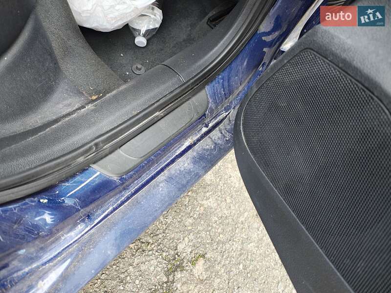 Седан Audi A3 2015 в Рівному