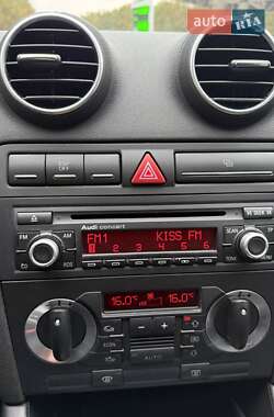 Хетчбек Audi A3 2006 в 