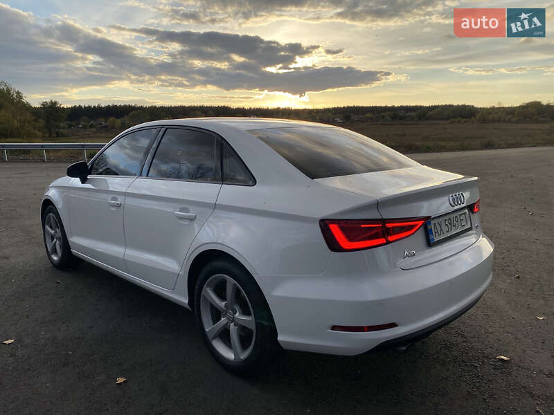 Седан Audi A3 2015 в Балаклее