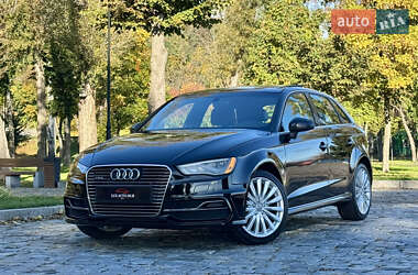 Хэтчбек Audi A3 2016 в Киеве