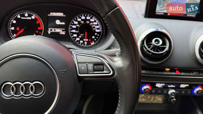 Седан Audi A3 2016 в Киеве