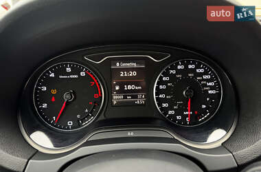 Седан Audi A3 2015 в 