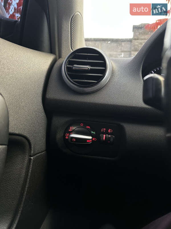 Хэтчбек Audi A3 2012 в Ровно