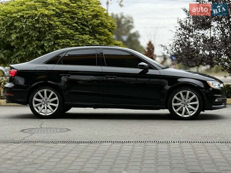 Седан Audi A3 2014 в Дніпрі