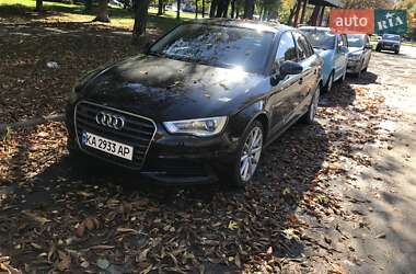 Седан Audi A3 2015 в Киеве