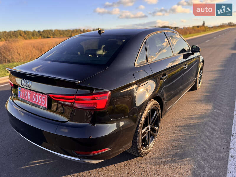 Седан Audi A3 2017 в Вінниці
