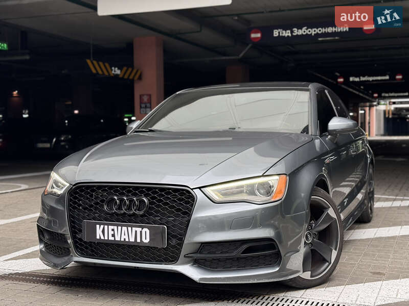 Седан Audi A3 2016 в Киеве