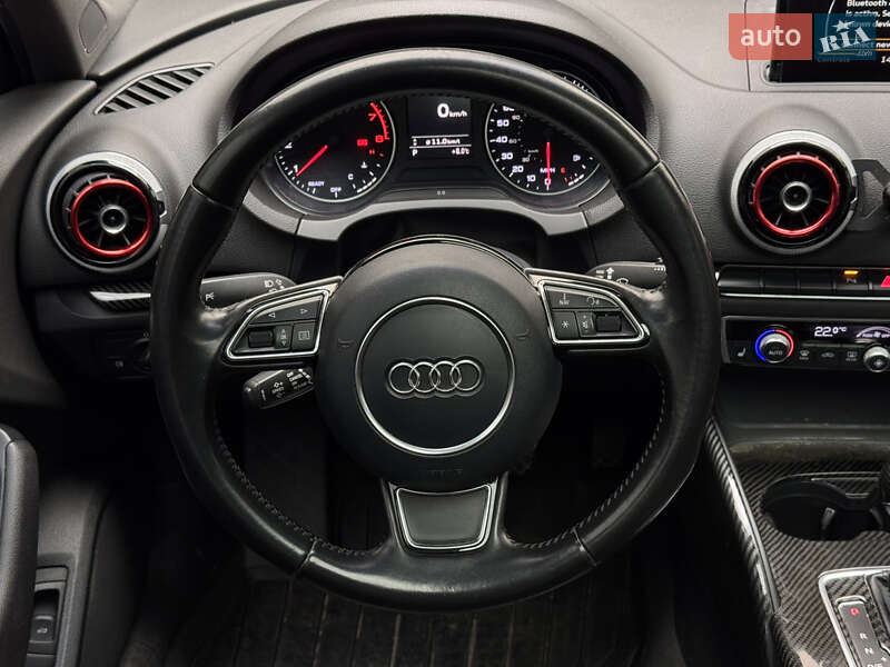 Седан Audi A3 2016 в Киеве
