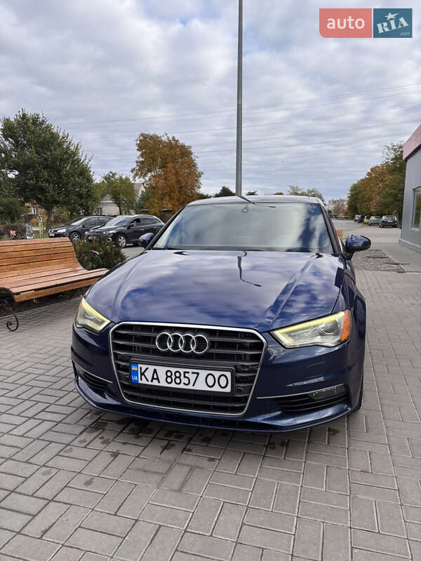 Седан Audi A3 2014 в Киеве
