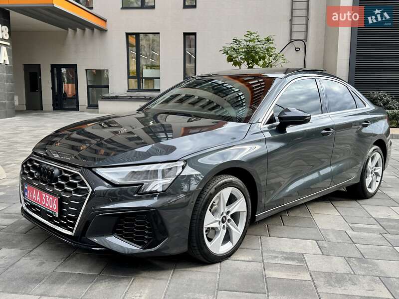 Седан Audi A3 2024 в 