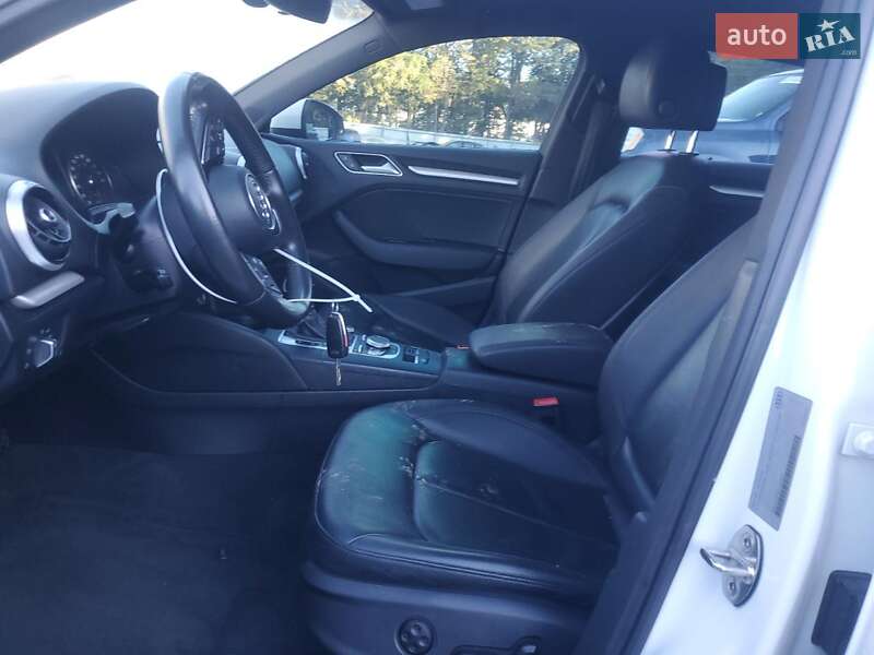 Седан Audi A3 2017 в Киеве