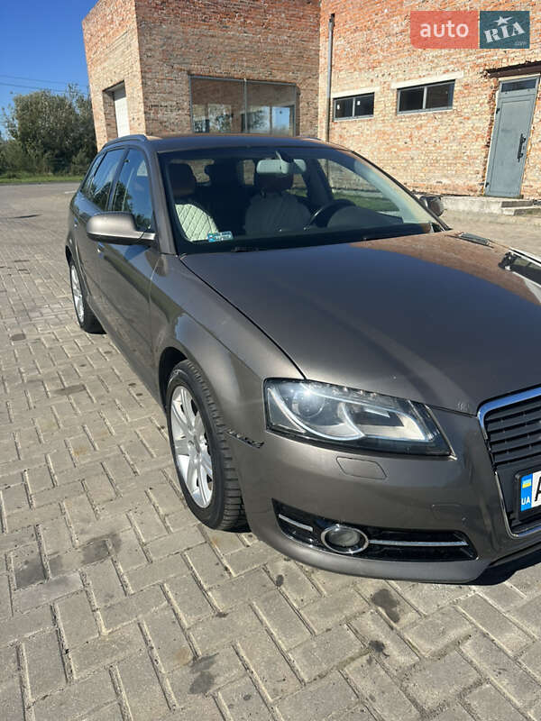 Хетчбек Audi A3 2011 в Любомлі