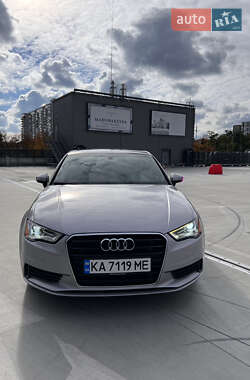 Седан Audi A3 2015 в 