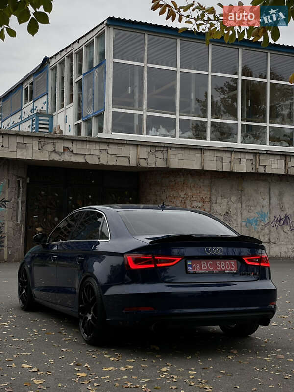 Седан Audi A3 2014 в Дніпрі