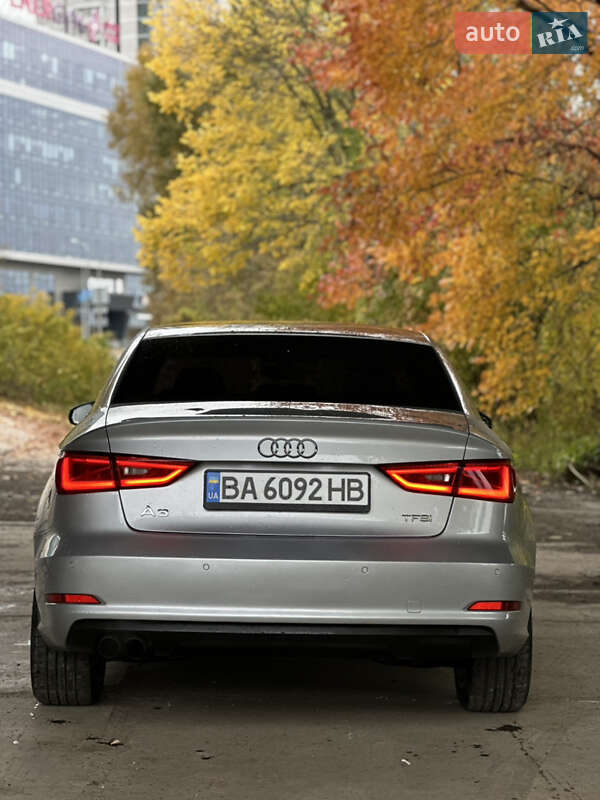 Седан Audi A3 2013 в Києві