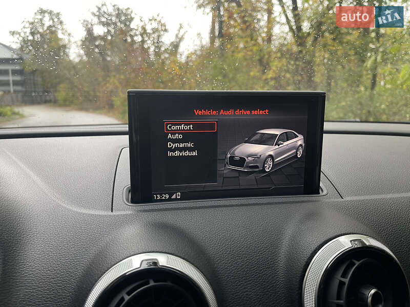 Седан Audi A3 2019 в Киеве